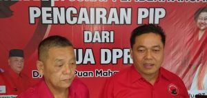 Penyerahan SK PIP kepada kader PDIP DPC Pati