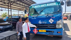 Polres Blora Berhasil Amankan Mobil Tangki Raksasa Diduga Pengangkut Solar Ilegal.