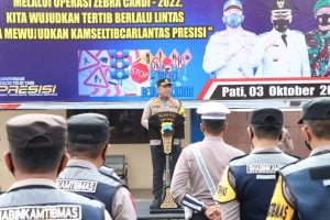 Kapolres Pati Pimpin Apel Gelar Pasukan Operasi Zebra tahun 2022.