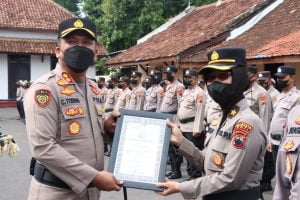Berhasil Napak Tilas Sejarah Berdirinya Polres Pati, 10 Personel Diberi Penghargaan Oleh Plt. Kapolresta Pati