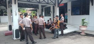 Puluhan Scurity PT.DAS Geruduk Kantor Disnakertrans Kabupaten Pati.