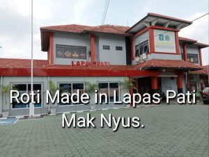 Roti Made in Bang Napi Lapas Pati Kebanjiran Order.