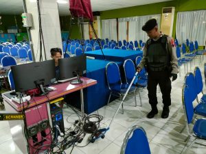 Jelang Hari Natal  Gereja di Kota Pati Menjadi Sasaran Tim Gegana Polda Jateng.