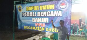Relawan PPDI Gabus Hanya Mampu Bagikan 500 Nasi Bungkus.