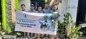 Relawan LPK Trisakti Bagikan 500 Paket Sembako di Desa Pasuruan  Kayen 