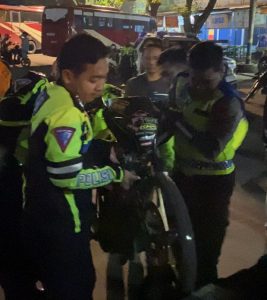 Menegangkan, Balap Liar di JLS Pati Diobrak-Abrik Polisi