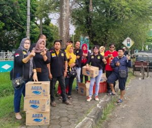 Pembagian Takjil Puskom Pati Di Bulan Suci.