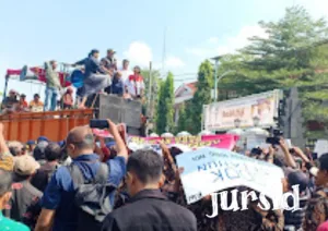 Rombongan Ketua RT Kabupaten Pati Ancam Demo Besar Jika Tuntutan tidak Direalisasi