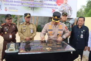 Peringati Hari Bhayangkara Ke 77, Polresta Pati Bakti Sosial Pembuatan Sumur Artesis di Jakenan