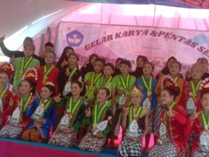 Acara Pentas Perpisahan SDN Tajungsari 01 Berlangsung Meriah
