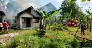 Sebuah Rumah Ludes Dilalap Sijago Merah, Diduga Karena Korsleting Listrik