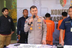Polda Jateng Bekuk Empat Pelaku Peretas HP Modus Sebarkan File APK