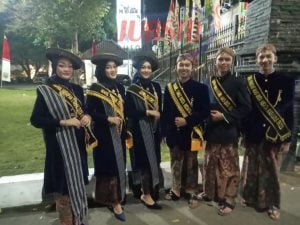 Kudus Fashion Art Hari Jadi Kudus Ke 474, Ajang Kreativitas Busana Modern Dan Adat Budaya
