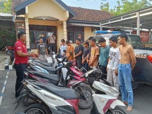 13 Krucil Membawa Celurit Berhasil Diamankan Polsek Sukolilo