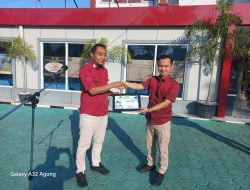 Serah Terima Penghargaan Untuk Pegawai Teladan di Lapas Pati