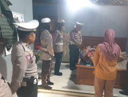 Satlantas Polresta Pati Anjangsana Datangi Keluarga Korban Laka