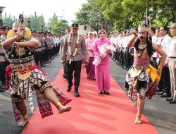 Peyambutan Meriah Untuk Kapolda Jateng Yang Baru Dengan Tradisi Dan Penghormatan