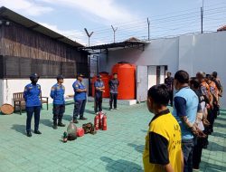 Lapas Pati Kebakaran !!! Penyelamatan Bersama Tim Damkar Kabupaten Pati