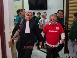 Seorang Dosen Didakwa Membunuh Suaminya Sendiri, Terdakwa Mengakui Menolak Visum Terhadap Mayat Korban