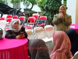 Selapanan Khotmil Qur’an Pimpinan Hj Juwek Raih Keberkahan Ramadhan Gelar Pengajian dan Bagi Sembako