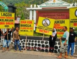 Ratusan Warga Demo Tuntut Pencoptan Kadus Kelurahan Ngawen Gunung Kidul, Diduga Selingkuh