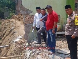 Pranoto Wakil Ketua Komisi C DPRD Kudus Tinjau Pembangunan Sandaran Air Talud Sungai Djarakah