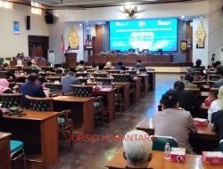 DPRD Grobogan Gelar Paripurna, Fraksi Sampaikan Pandangan Umum atas Raperda Kades dan Perangkat Desa.