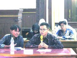 DI BAWAH BAYANG SERAGAM: KEKERASAN APARAT DAN RETAKNYA LEGITIMASI INSTITUSI PENEGAK HUKUM.