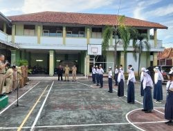 PGRI Kabupaten Kudus, Beri Arahan Anak Didik dan Guru di SMP PGRI Jati, Dalam Apel Upacara