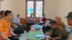 Dispermades dan Inspektorat Grobogan Monitoring Peningkatan Sarpras Desa Klampok