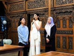 Ibunda dan Karina Moudy Sampaikan Terima Kasih kepada Insan Pers dalam Silaturahmi di RM Omah Cabe Pati