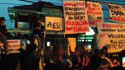 Hari Kelima Aksi AMPB Memanas, Massa Ingin Menyisir Ruang  Batal karena Persoalan HP