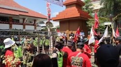 Gelar Demo Kaukus Benteng Rakyat Kudus, Bawa Tuntutan Mulai Tolak Bayar Pajak Hingga RUU Perampasan Aset Segera Disahkan